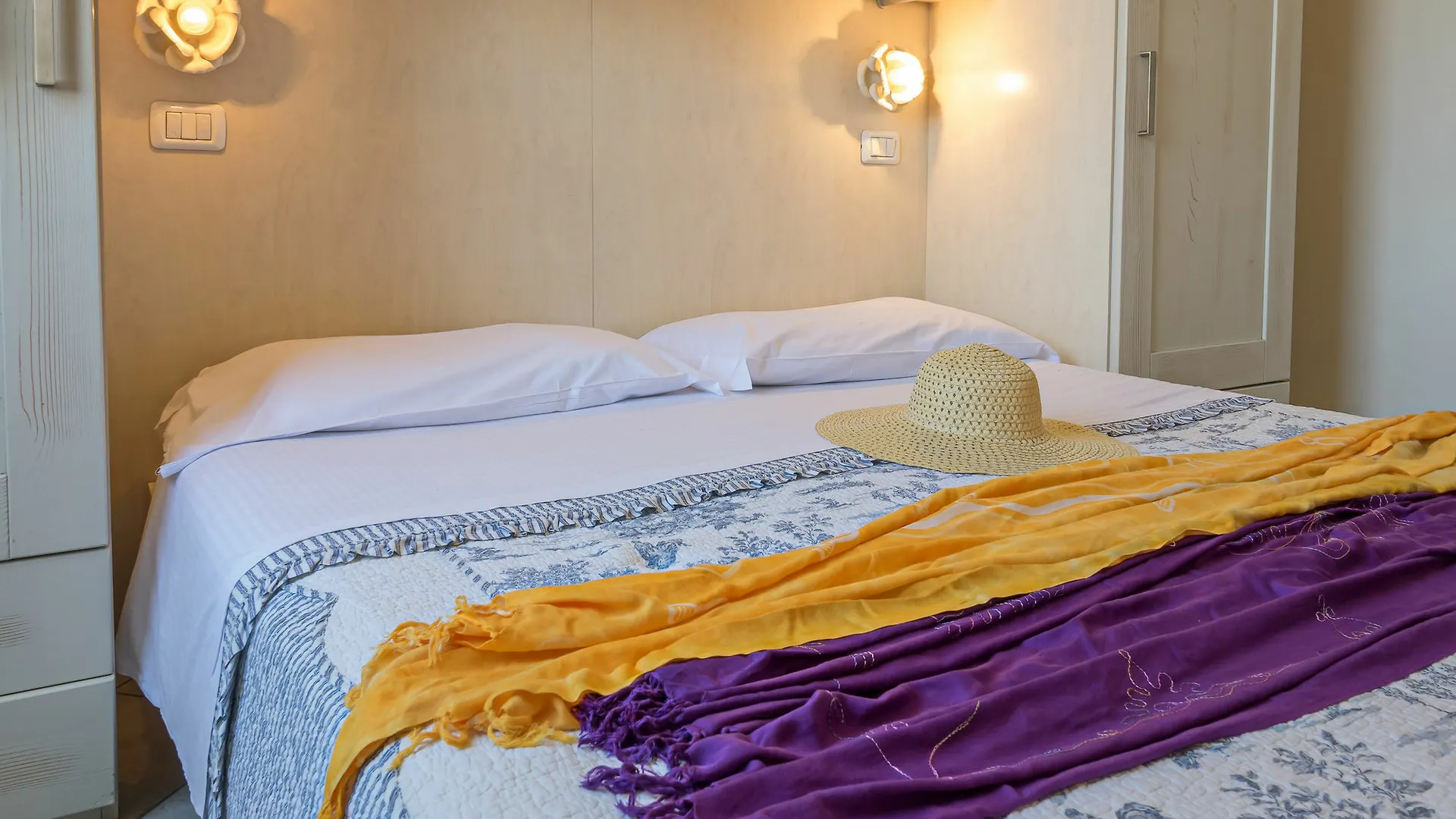 Villetta Tina Vada Aparthotel